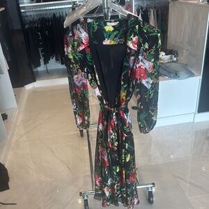 Alice + Olivia Black and Red Puff Sleeve Sundress